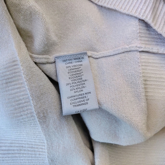 Men's V-Neck Sweater Vest - Cream - Picture 6 of 6